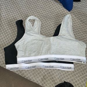 Calvin Klein sports bra. Size L but fits like a small/medium 2-pack